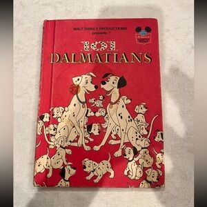 Vintage 1981 Walt Disney's 101 Dalmatians Red hardback Book. Collectible!